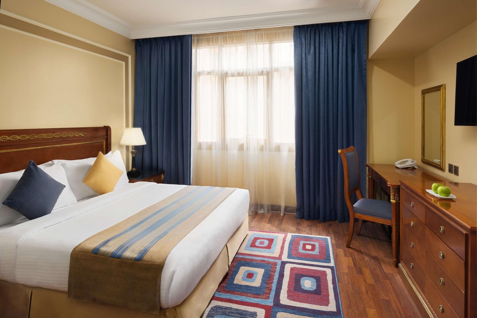 Radisson Blu Hotel, Dhahran Al Khobar Exterior photo